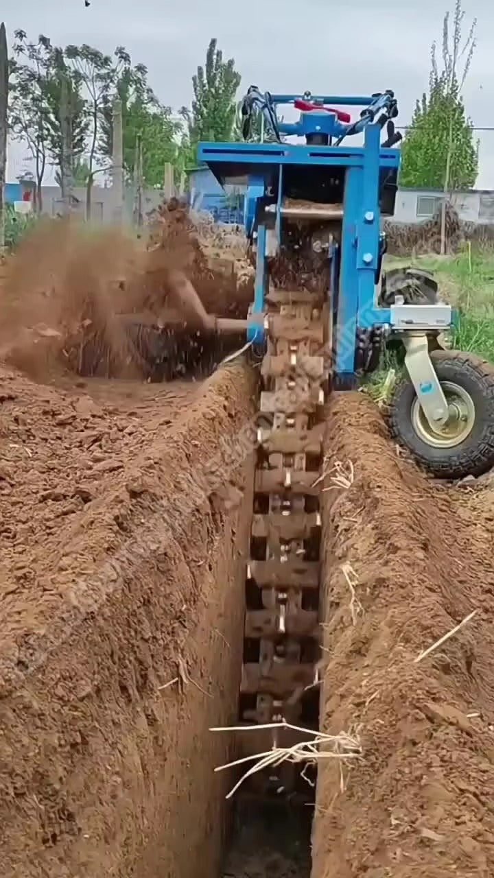 SELF PROPELLED 15 HP TRENCHER