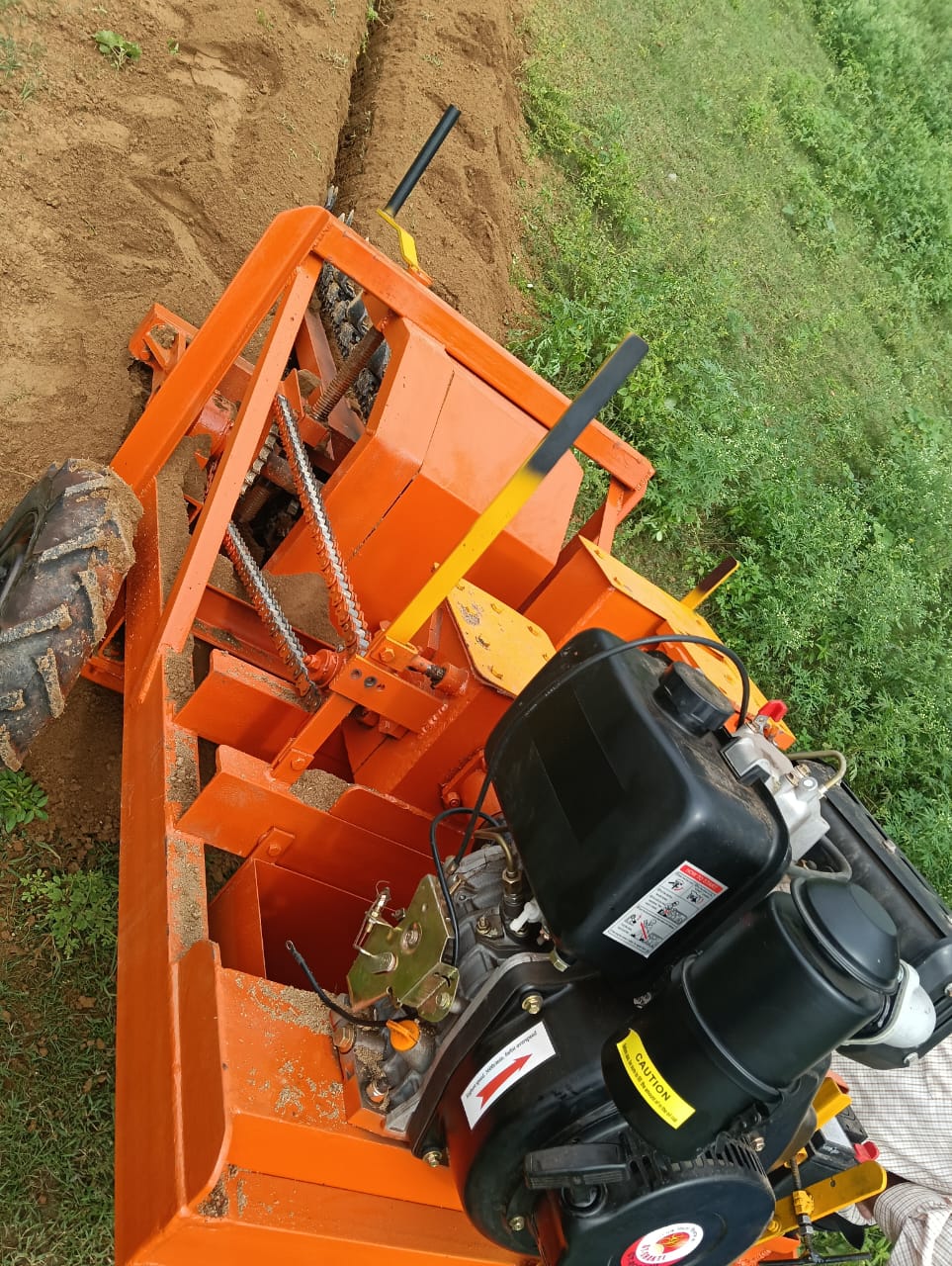 KAMA 188F SELF PROPELLED ENGINE PORTABLE TRENCHER